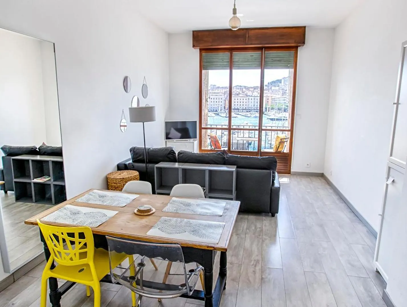 Vue Sublime Vieux-Port, Appartement Douillet Marseille 0*,